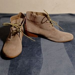 Mossimo Supply Co Taupe suede booties